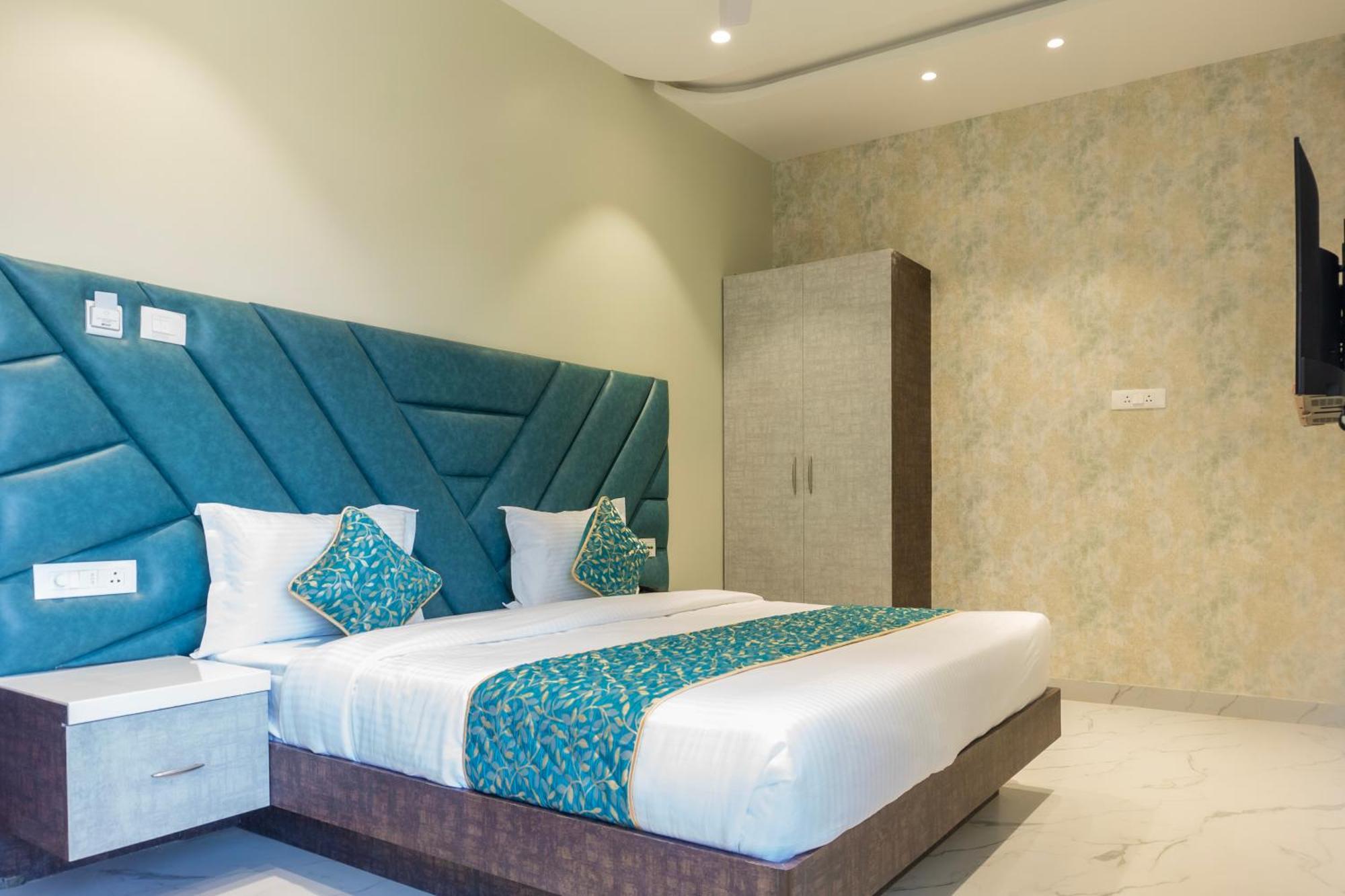 The Kamoda Resort Ambikapur Bagian luar foto
